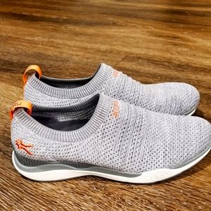 Kuru Stride - WOMEN'S NOVAKNIT SLIP-ON SHOE